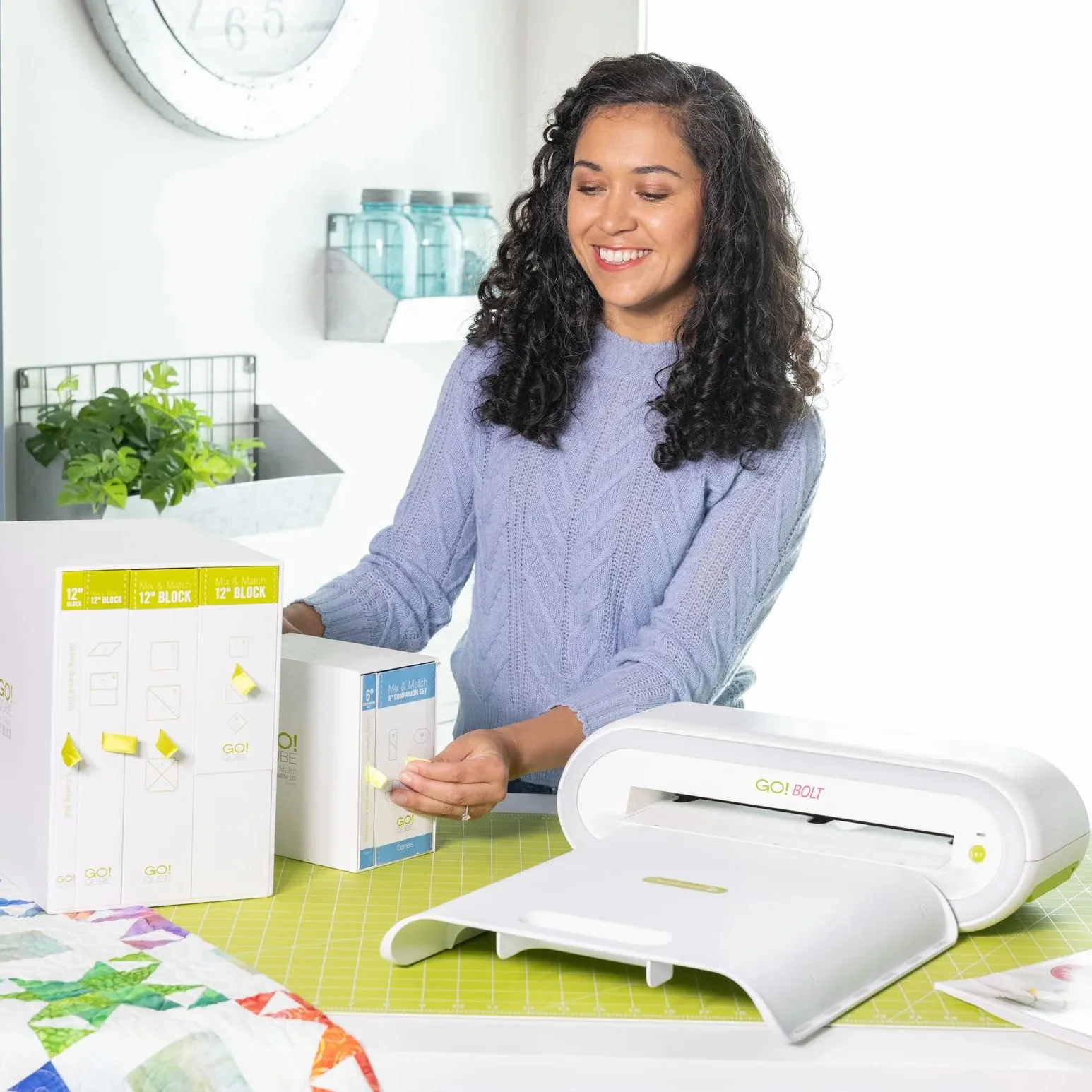 AccuQuilt GO! Bolt Electric Fabric Cutter Starter Set - Image 5