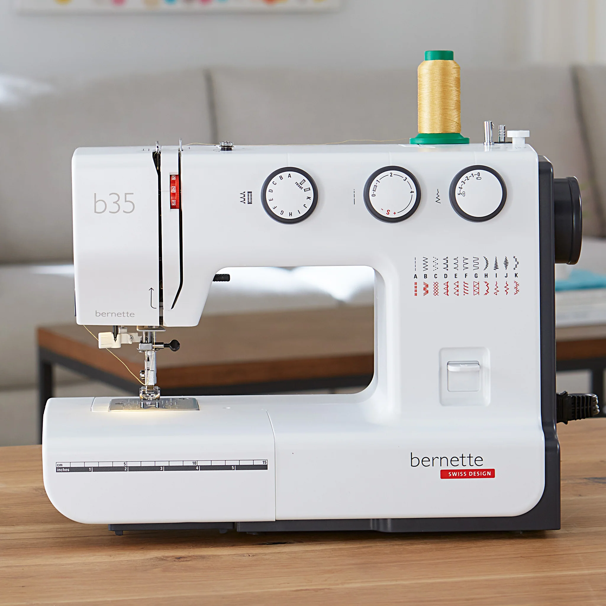 bernette 35 Mechanical Sewing Machine - Image 11