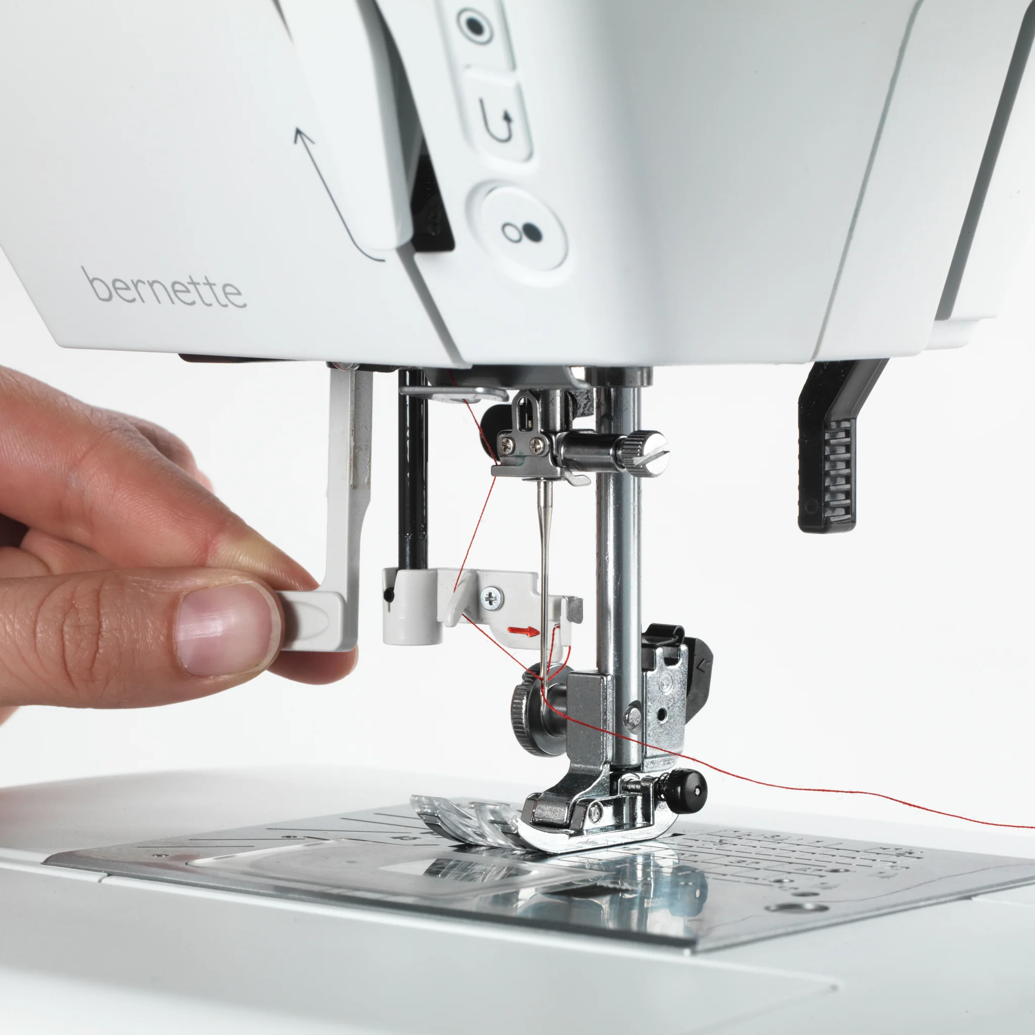 bernette 38 Computerized Sewing Machine - Image 9