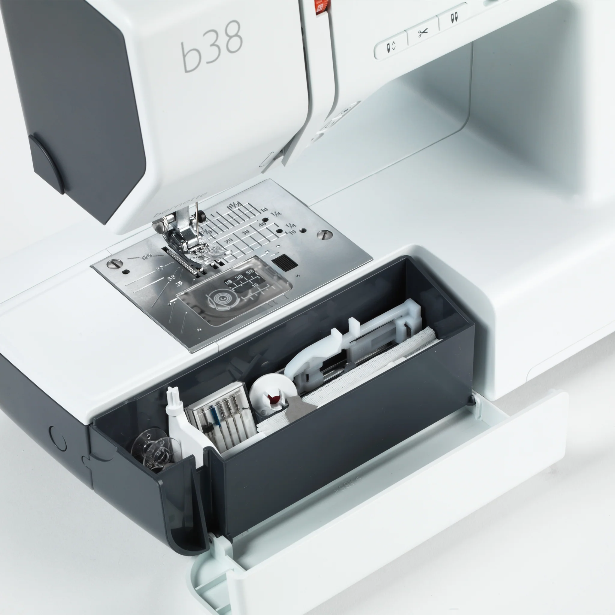 bernette 38 Computerized Sewing Machine - Image 10