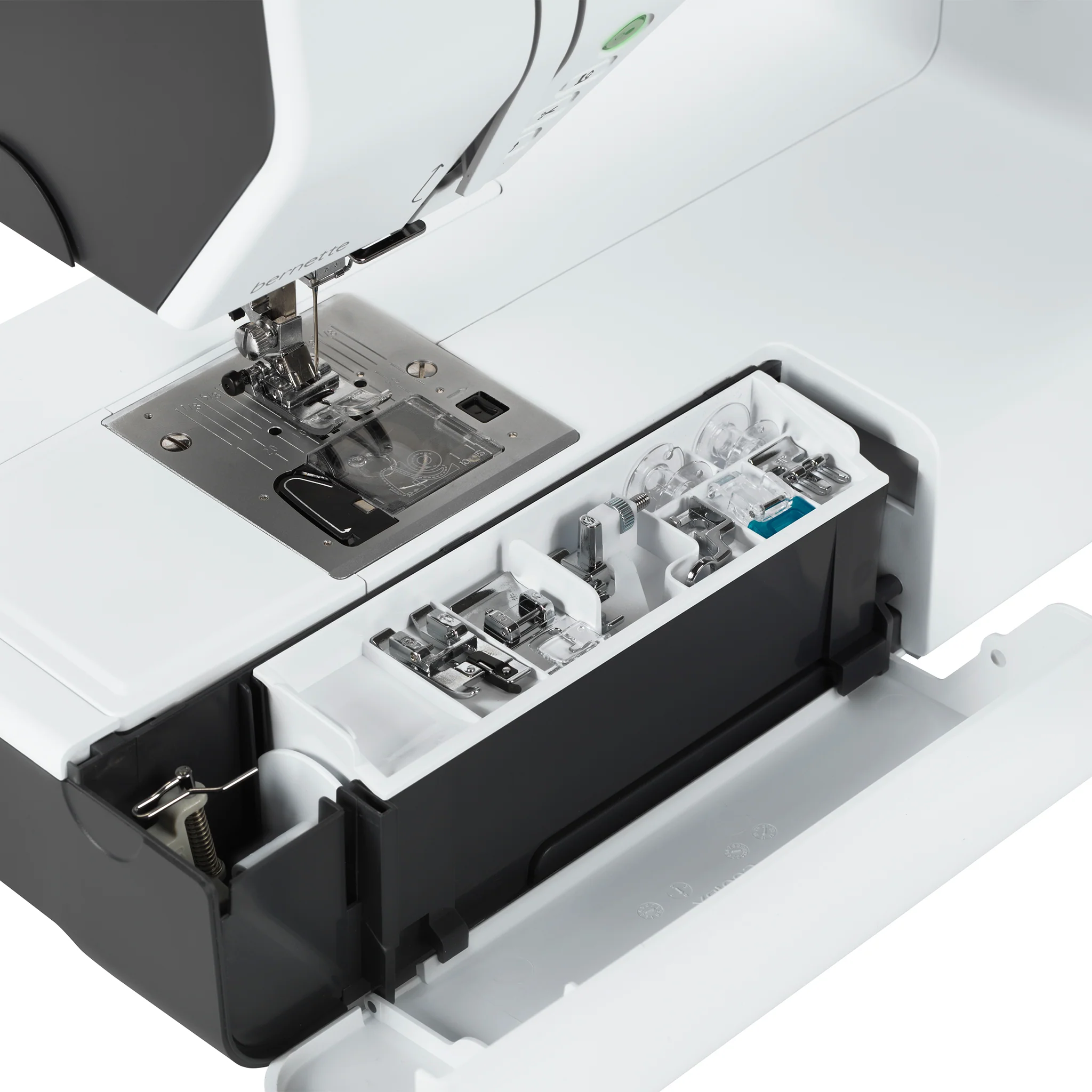 bernette 77 Computerized Sewing & Quilting Machine - Image 11