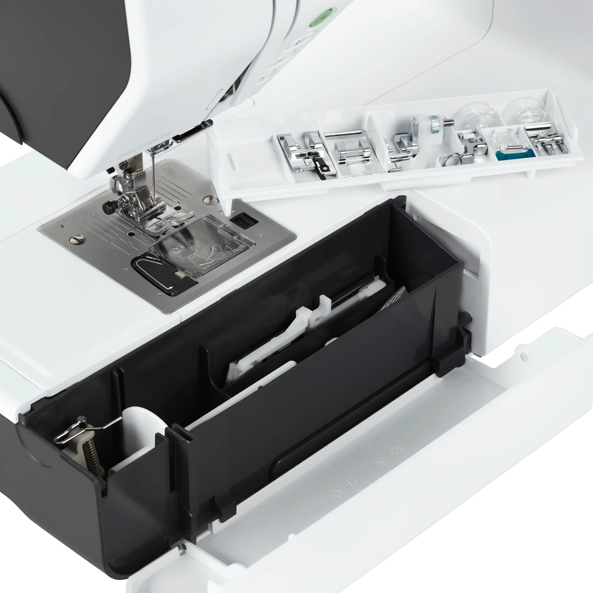 bernette 77 Computerized Sewing & Quilting Machine - Image 12
