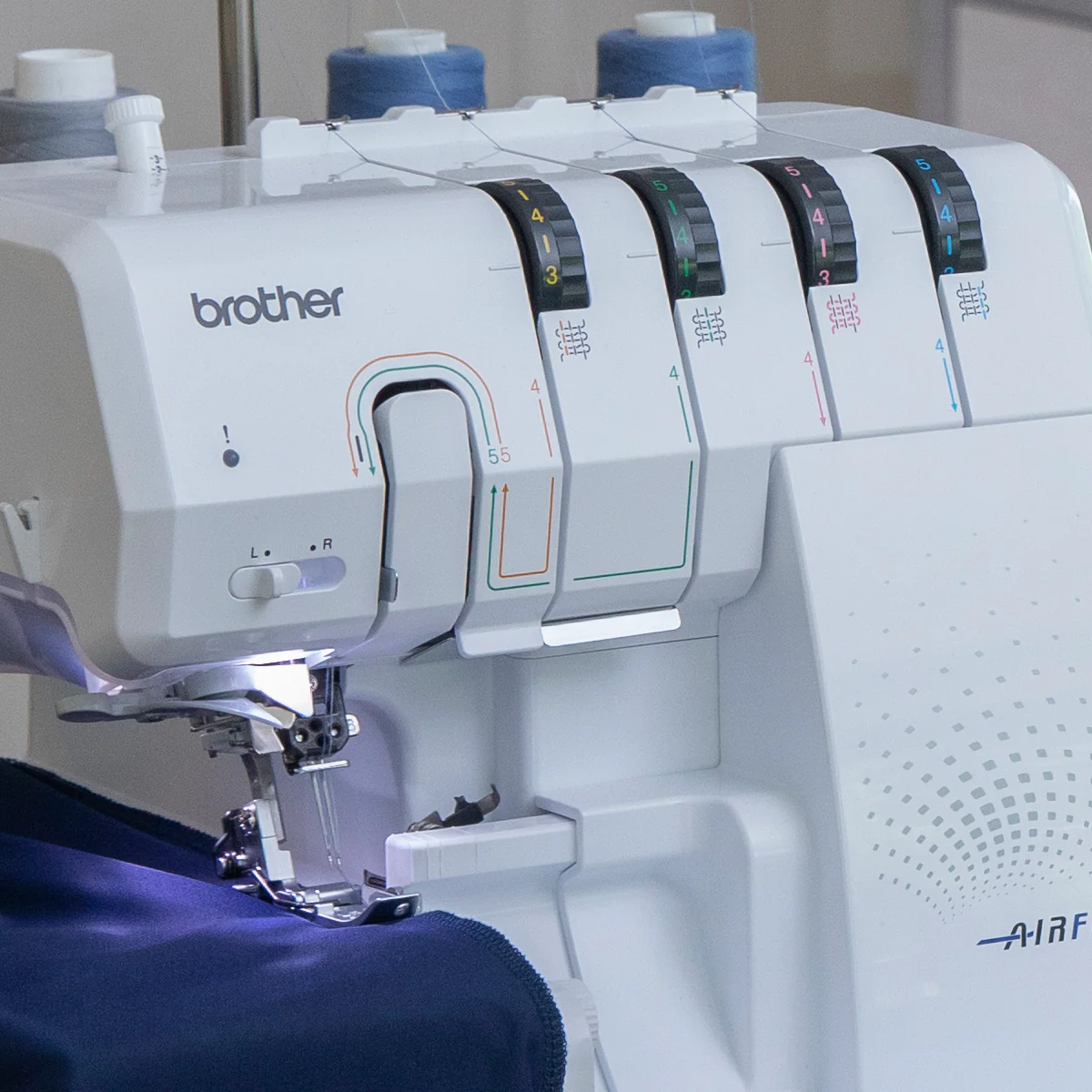 Brother Airflow 3000 Air Serger - Image 6