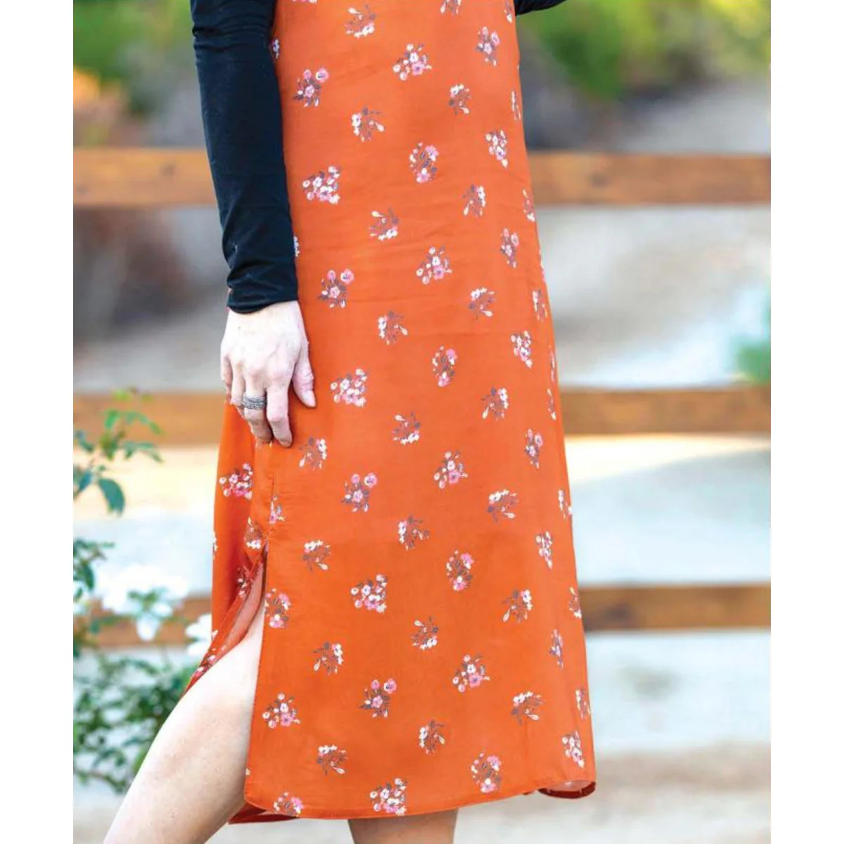 Burgeon Autumnal Fabric in Rayon - Image 6