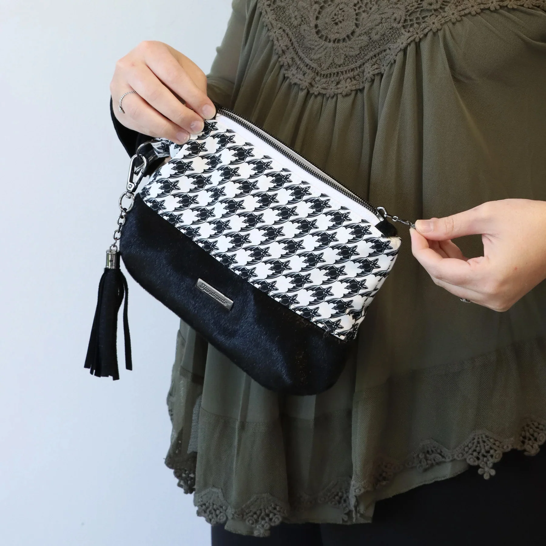 Dorothy Wristlet Pattern - Image 3
