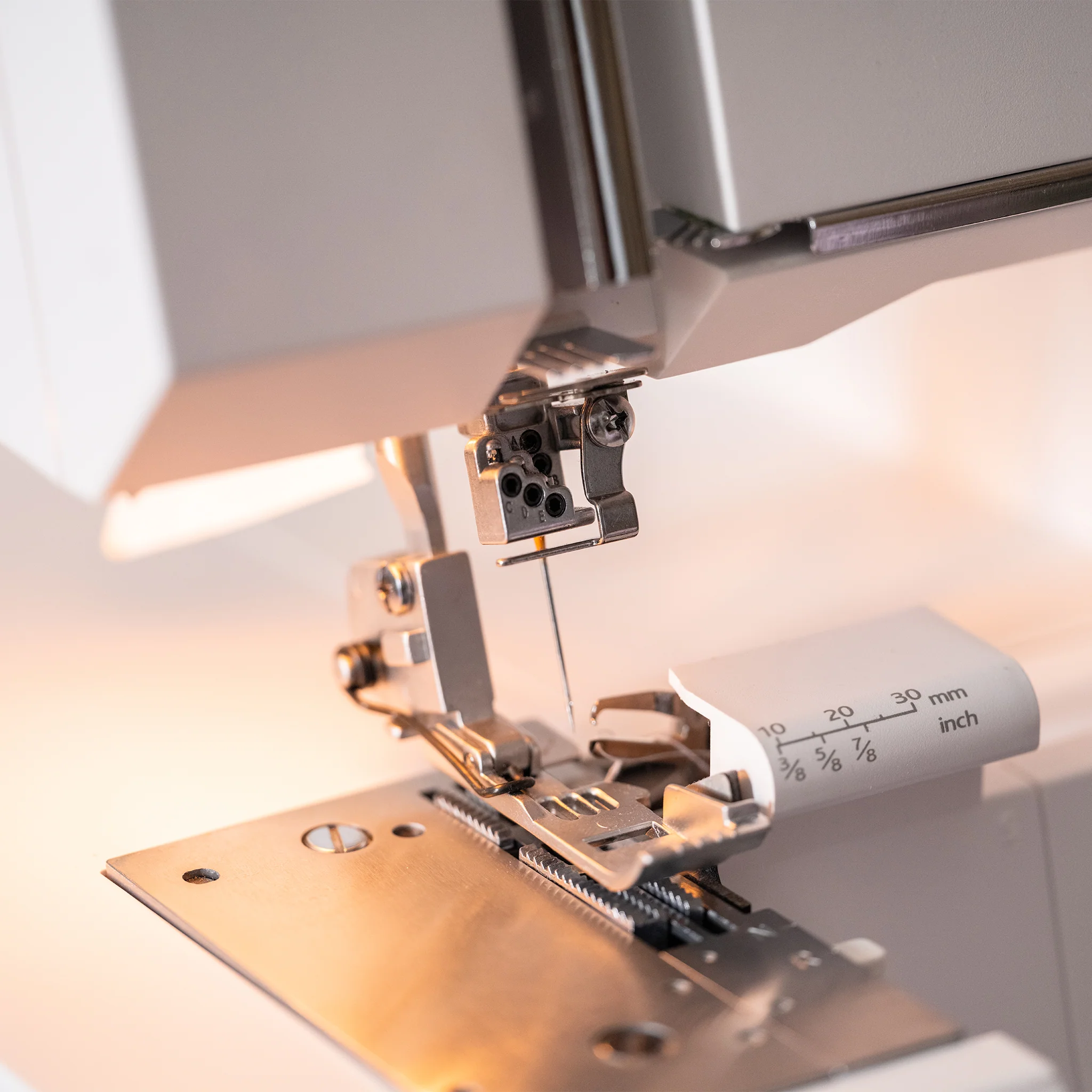 Factory Serviced Husqvarna Viking Huskylock S21 Serger - Image 11