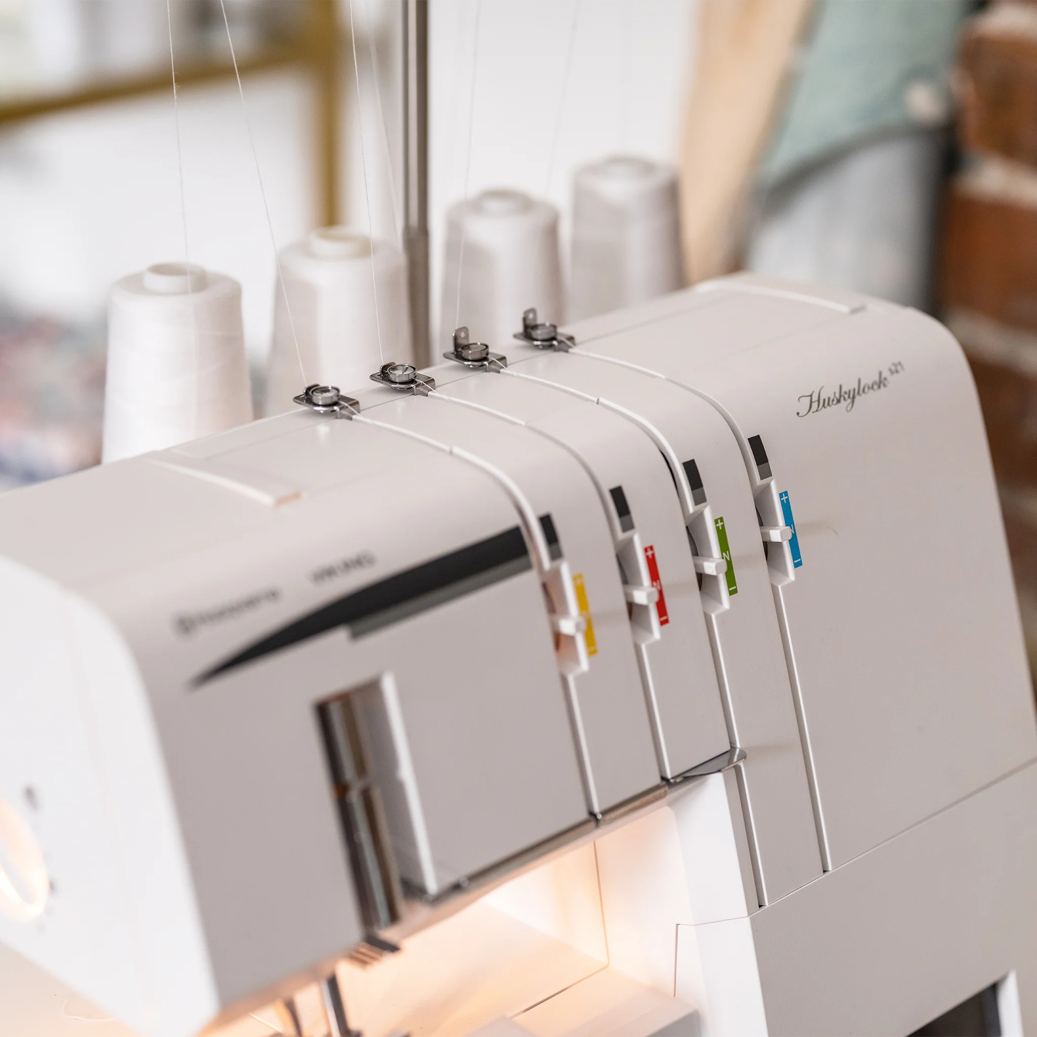 Factory Serviced Husqvarna Viking Huskylock S21 Serger - Image 8