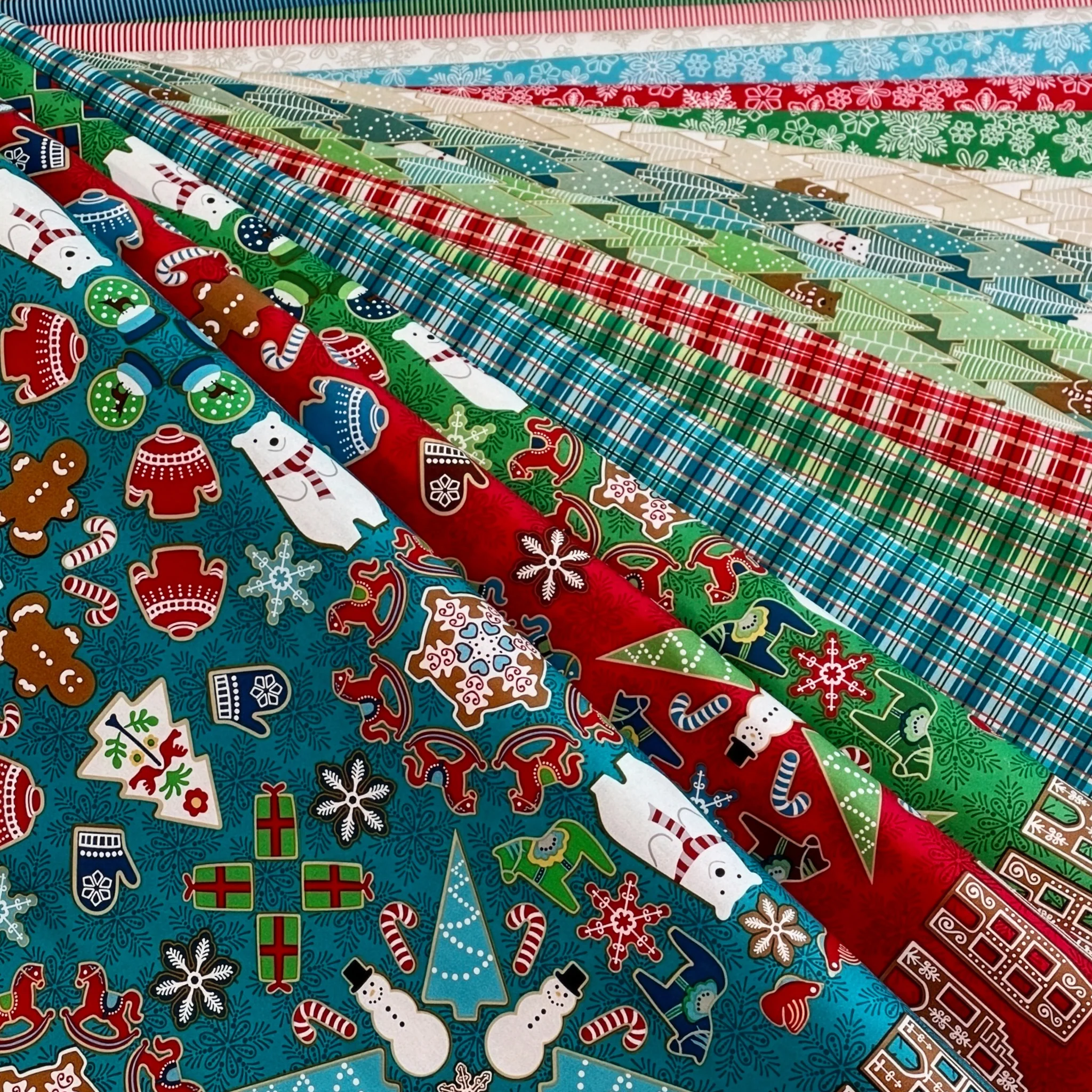 Gingerbread Lane Fabric Collection - Snowflakes Glacier - Image 4