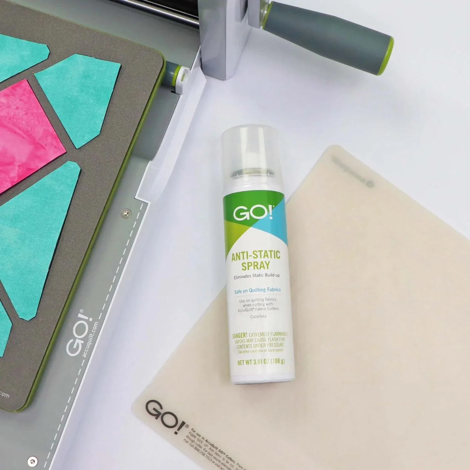 GO! Anti-Static Spray 3.81oz, June Tailor - Image 3