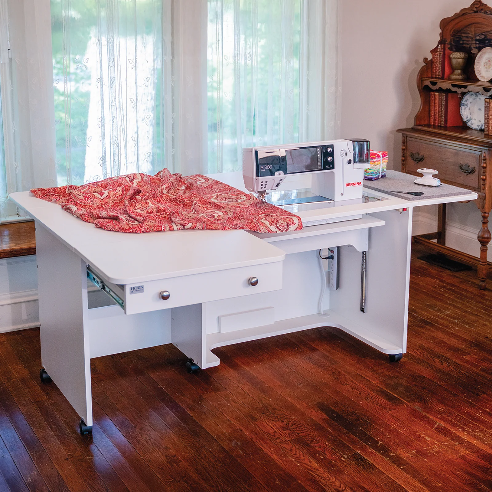 Horn of America Model 8280 Quilter's Dream XL Sewing Cabinet - Image 2