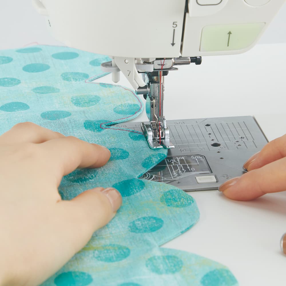Juki Kokochi DX-4000QVP Expert Edition Sewing and Quilting Machine w/ FREE Bonus Accessories - Image 9