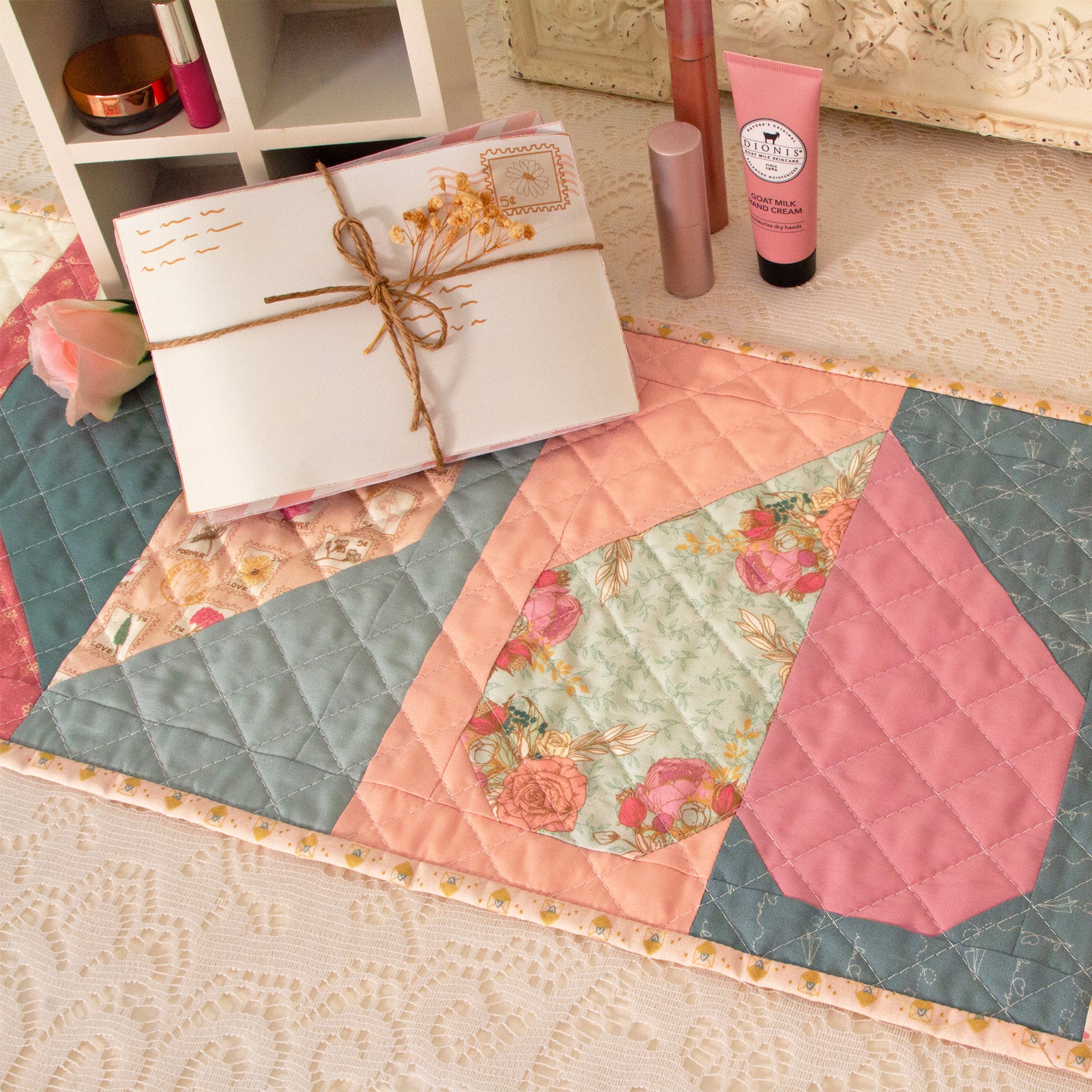 Love Letters Fabric Collection - Lovers Bouquets - Image 3