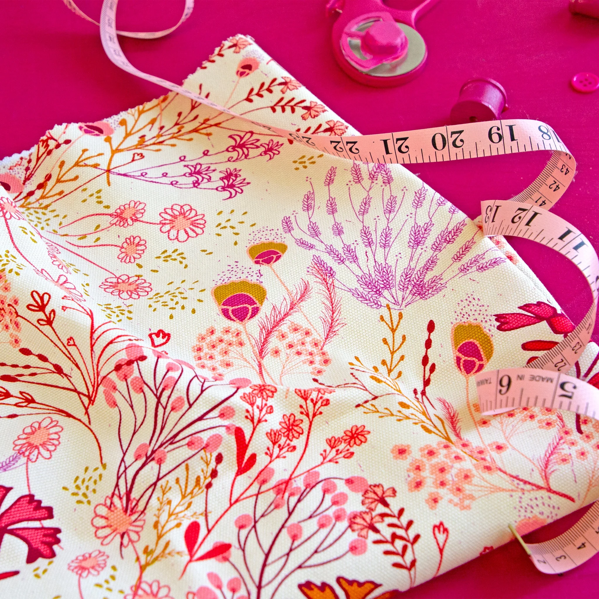 Meadow One Fabric in Rayon - Image 4