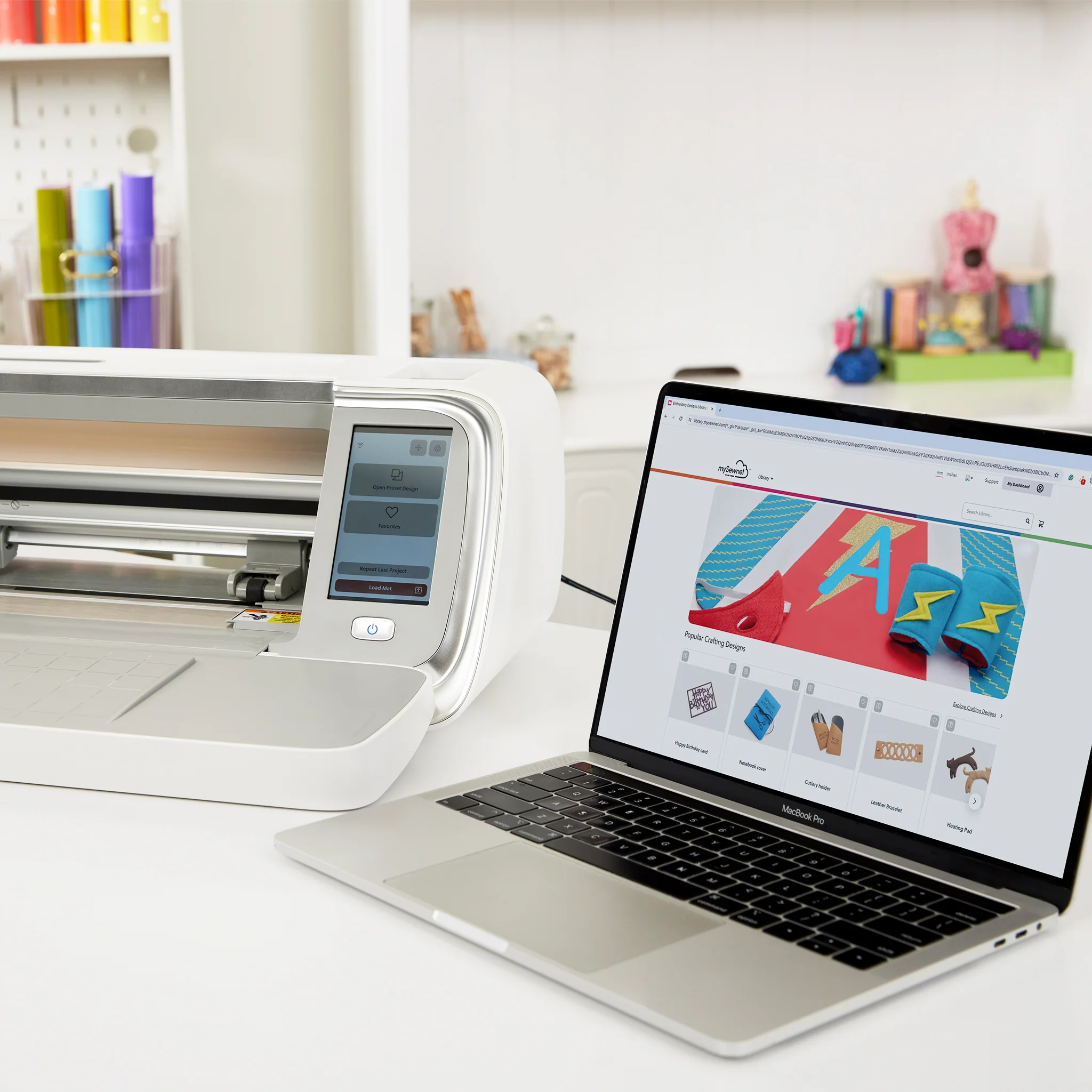 Singer Momento 24" Craft Cutting Machine - Image 12