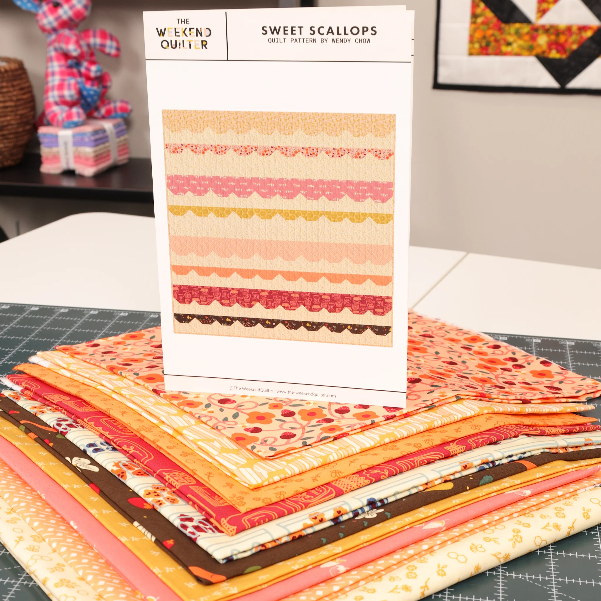 Summer Homestead Sweet Scallops Quilt Kit - Image 3