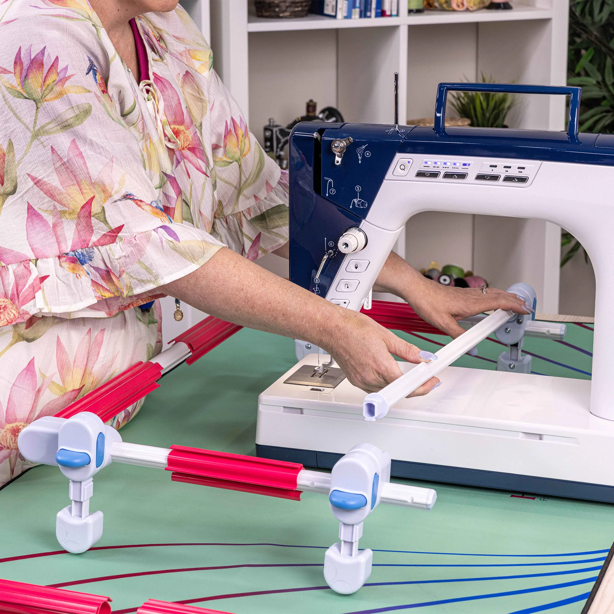 The Hummingbird Free Motion Hoop Frame - Image 9